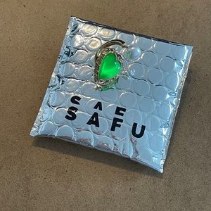 SafSafu Miss Limelight single earring women green pearl brass